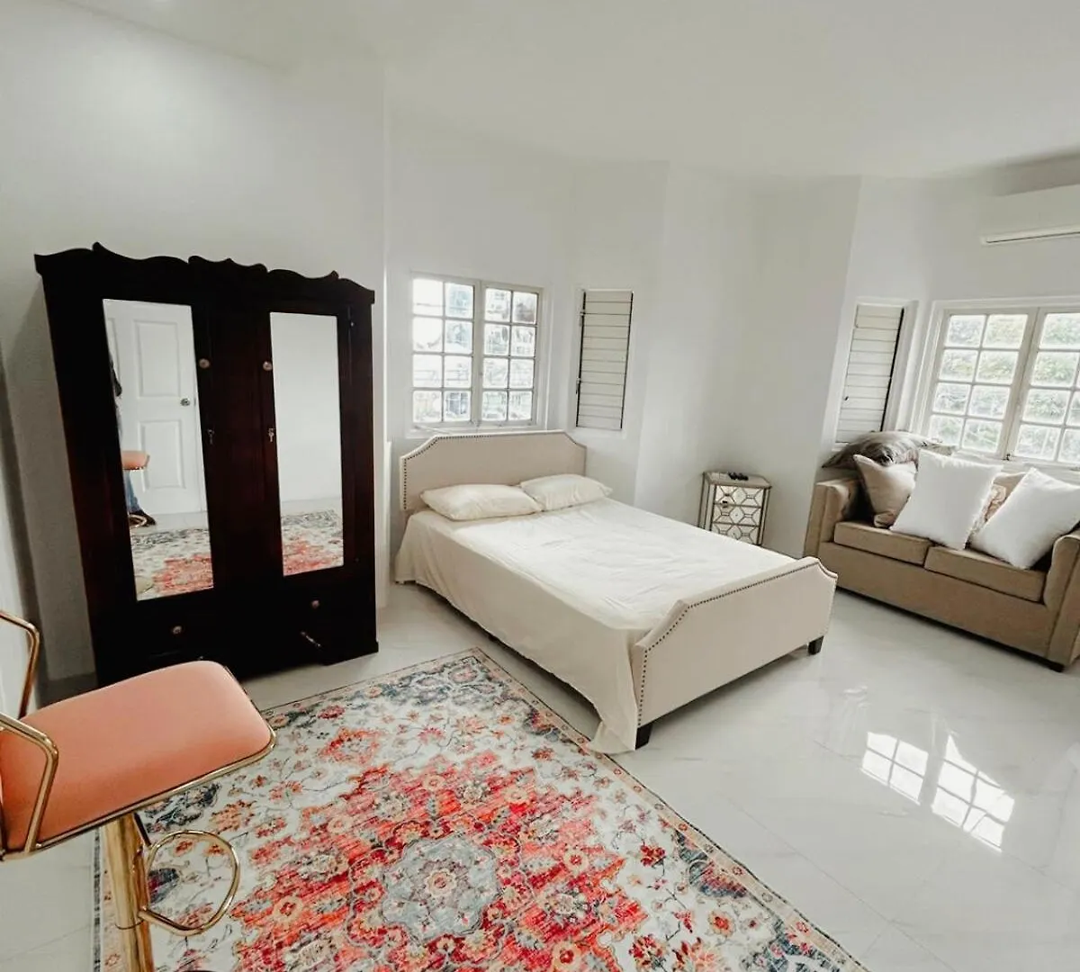 Luxury New Kingston 3 Bed 2 Bath Apartment Jamaica