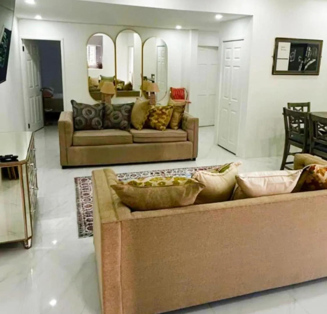 Luxury New Kingston 3 Bed 2 Bath Apartment